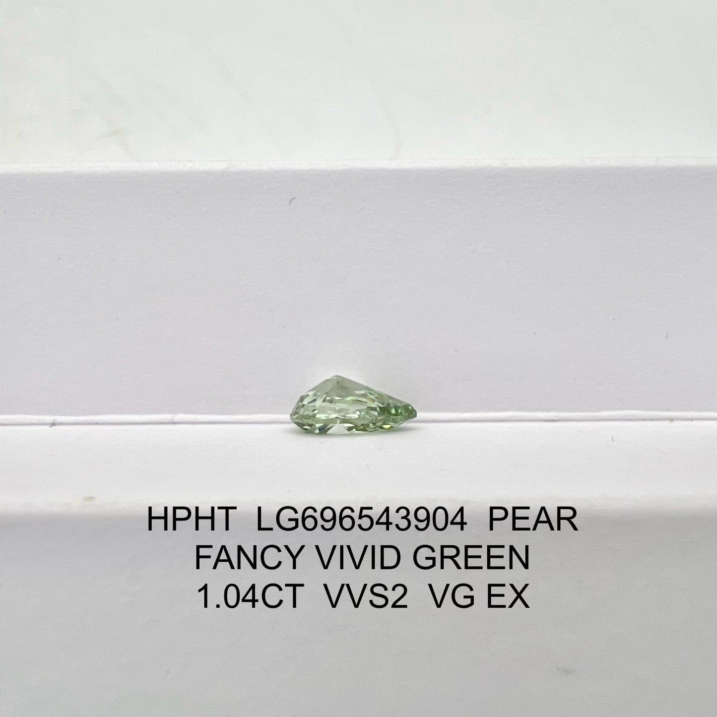 Diamant poire de 1,04 carat cultivé en laboratoire, vert vif fantaisie VVS2 VG EX HPHT