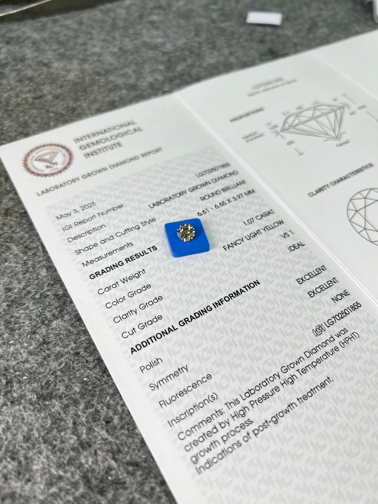 1.07 Carat ID 2EX HPHT Lab Grown Round Diamond Fancy Light Yellow VS1 IGI Certified