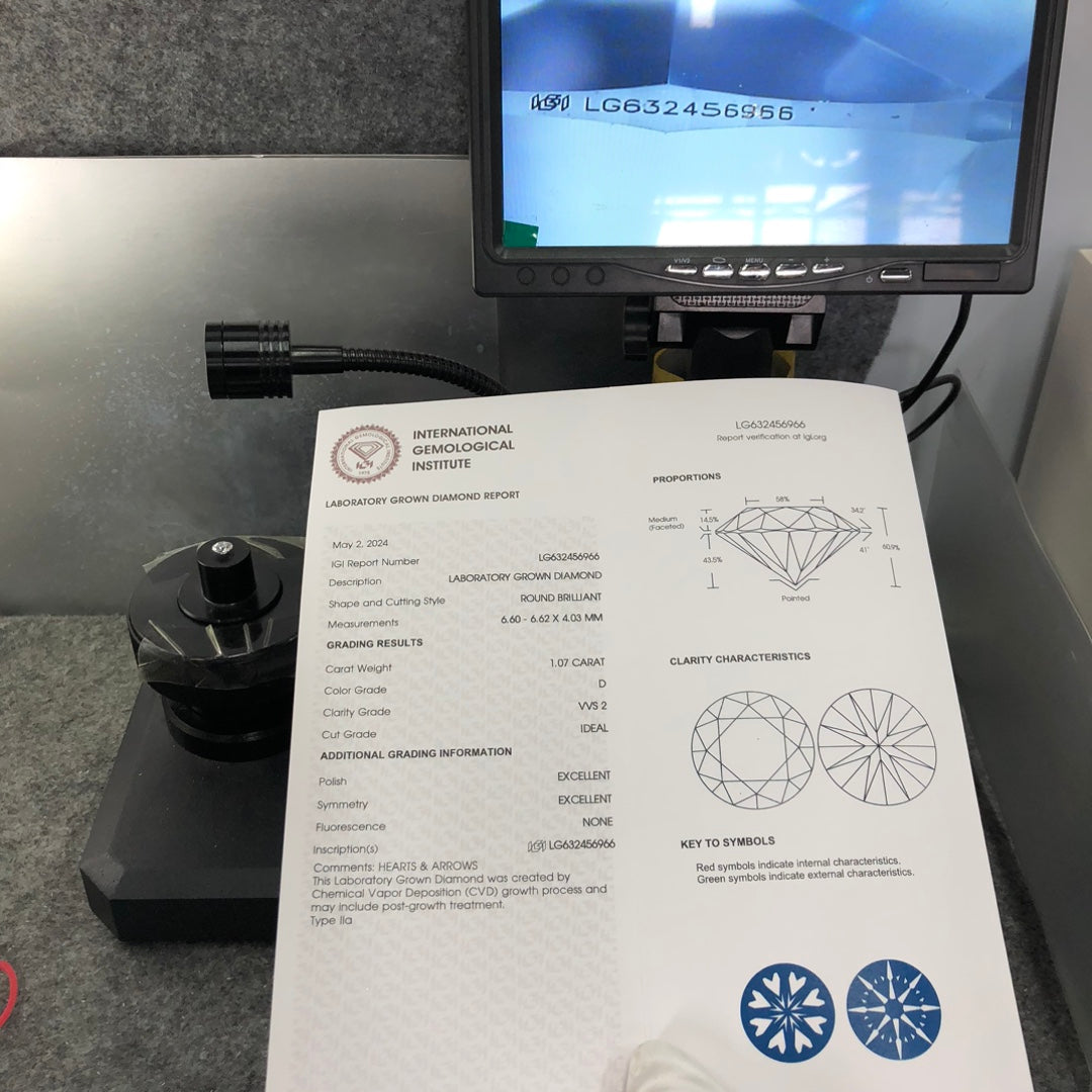 1.07 Carat Lab Grown Round Diamond VVS2 IGI D CVD Excellent Cut