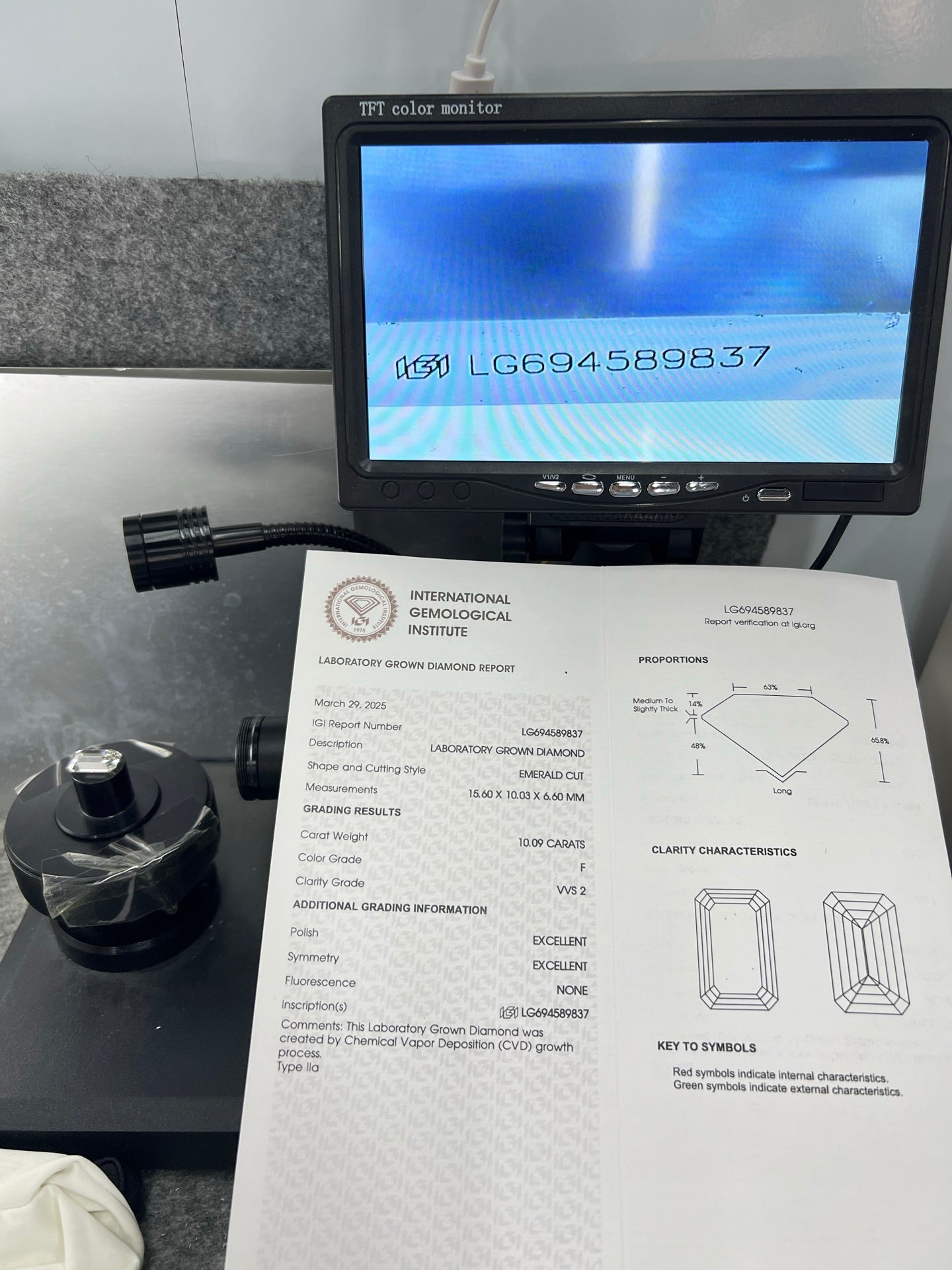 10.09 Carat IGI Certificate Lab Grown Emerald Diamond F VVS2 2EX CVD