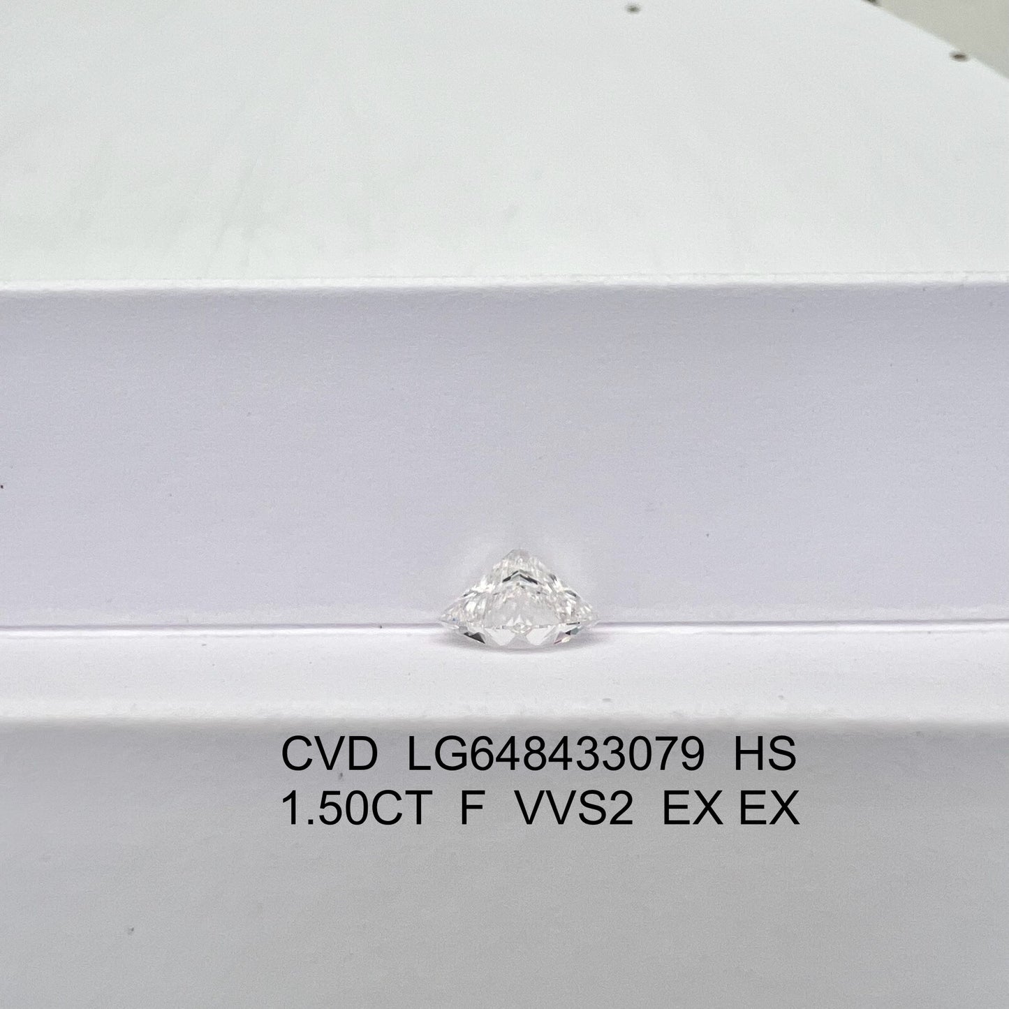 Diamant de laboratoire en forme de cœur 2EX certifié IGI CVD VVS2 F 1,50 carat