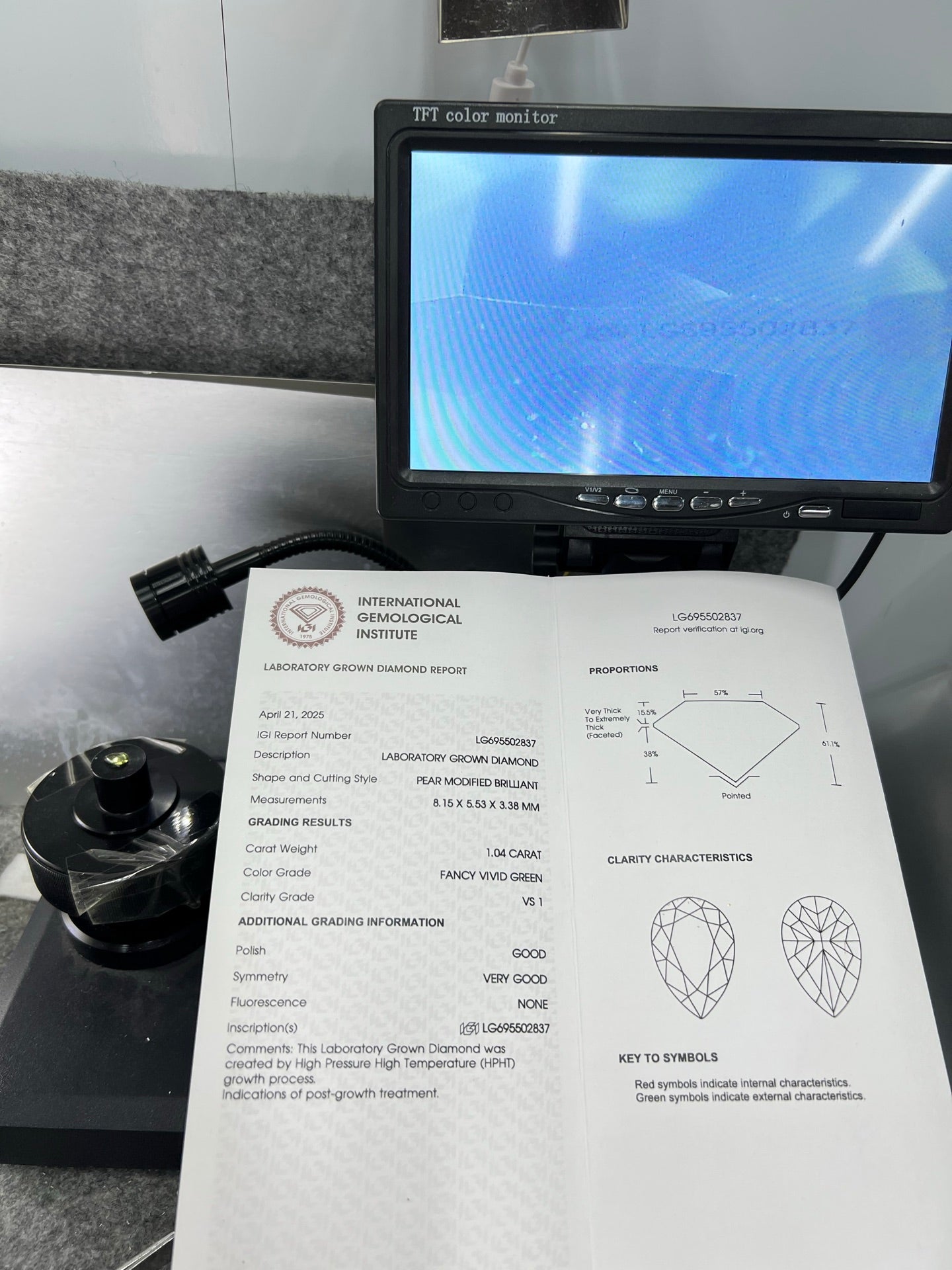 Diamant poire de 1,04 carat, cultivé en laboratoire, vert vif fantaisie, VG VS1 HPHT 
