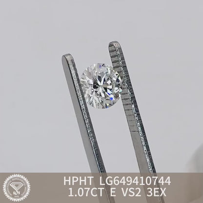 1.07 Carat Lab Grown Round Diamond VS2 IGI E HPHT 3Excellent Cut
