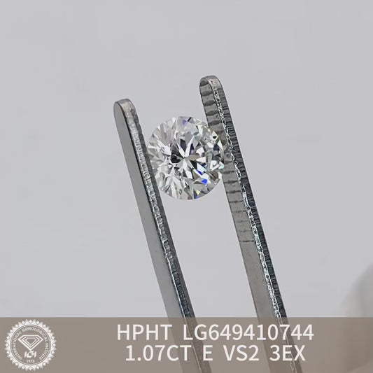 1.07 Carat Lab Grown Round Diamond VS2 IGI E HPHT 3Excellent Cut