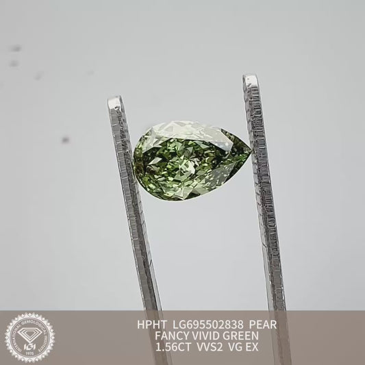 1.56 Carat Lab Grown Diamond Fancy Vivid Green Pear Shape VG EX VVS2 IGI Certified HPHT